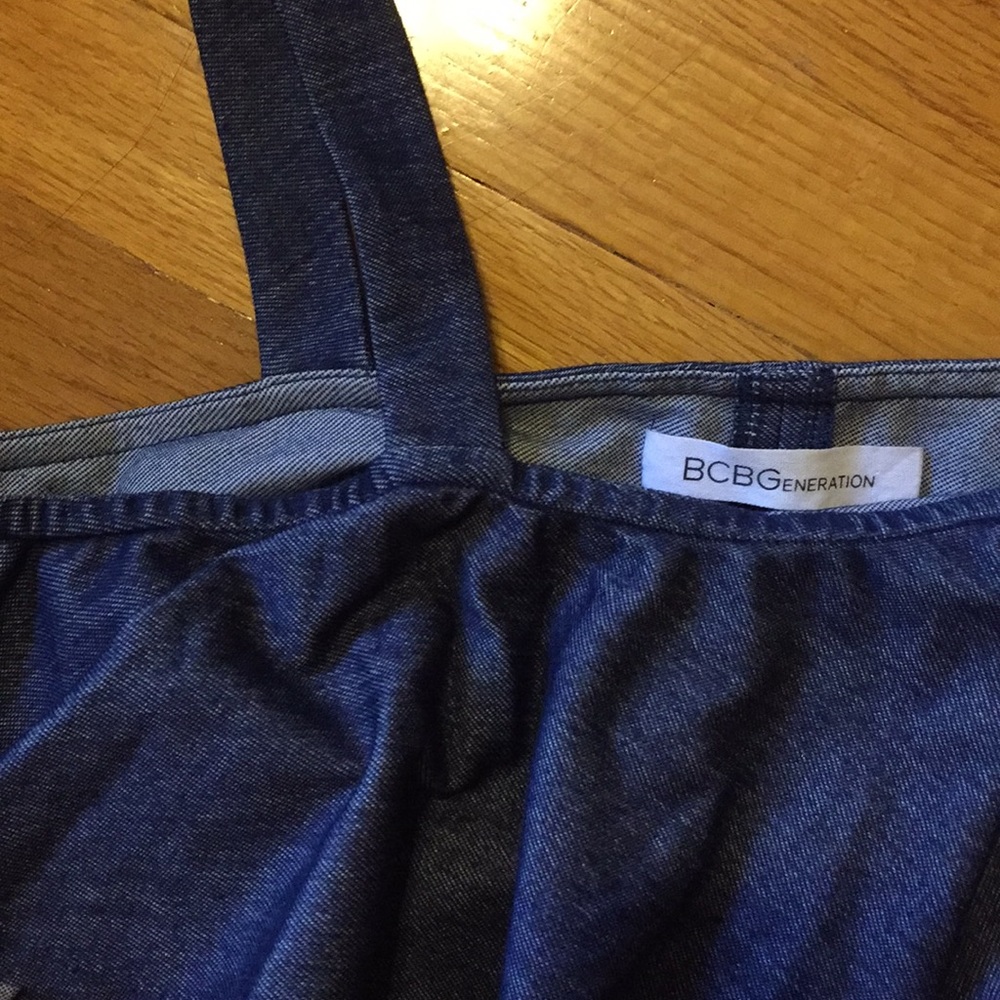 BCBGENERATION Ruffle Crop Top - Picture 4 of 4